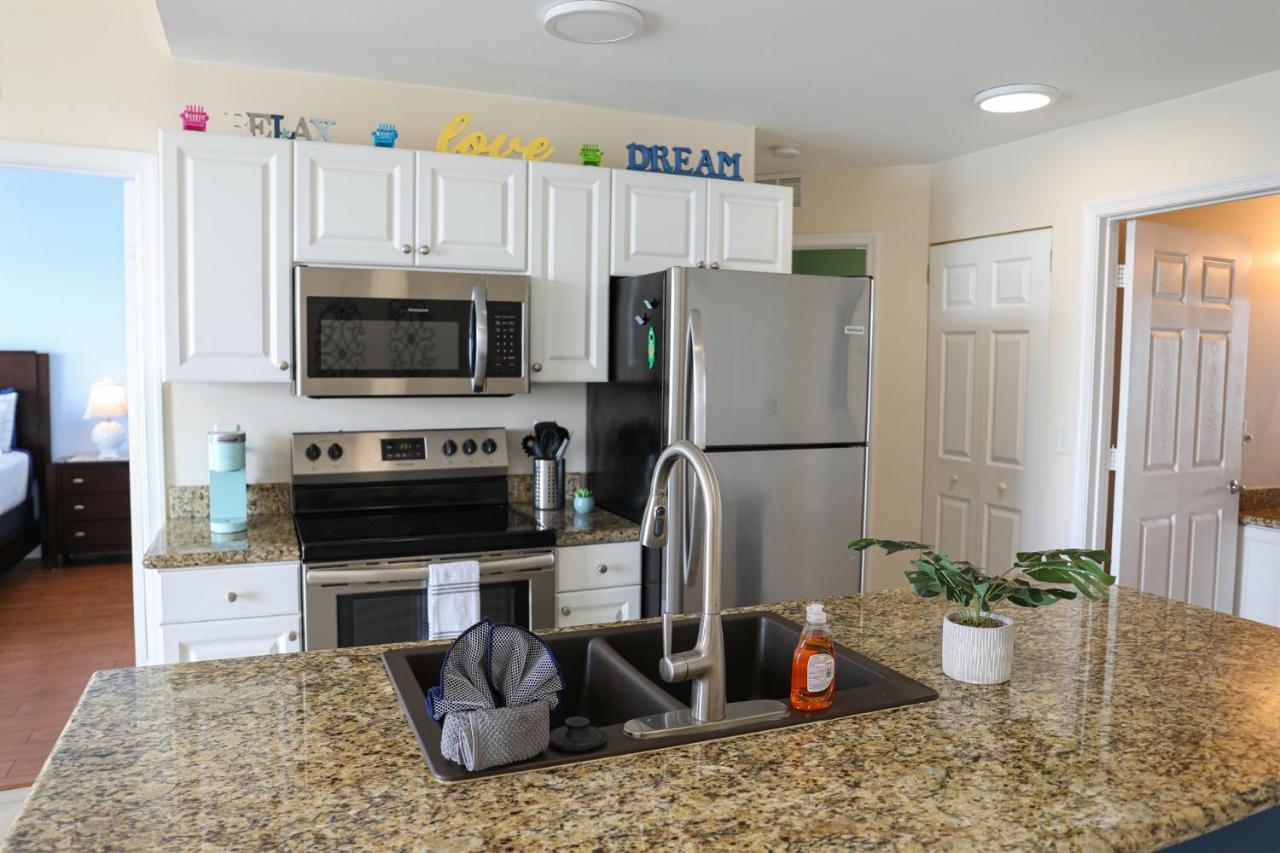 Dolphin Bay In Boca Ciega Resort - 2Br, Pool, Bay View St. Petersburg Exterior photo