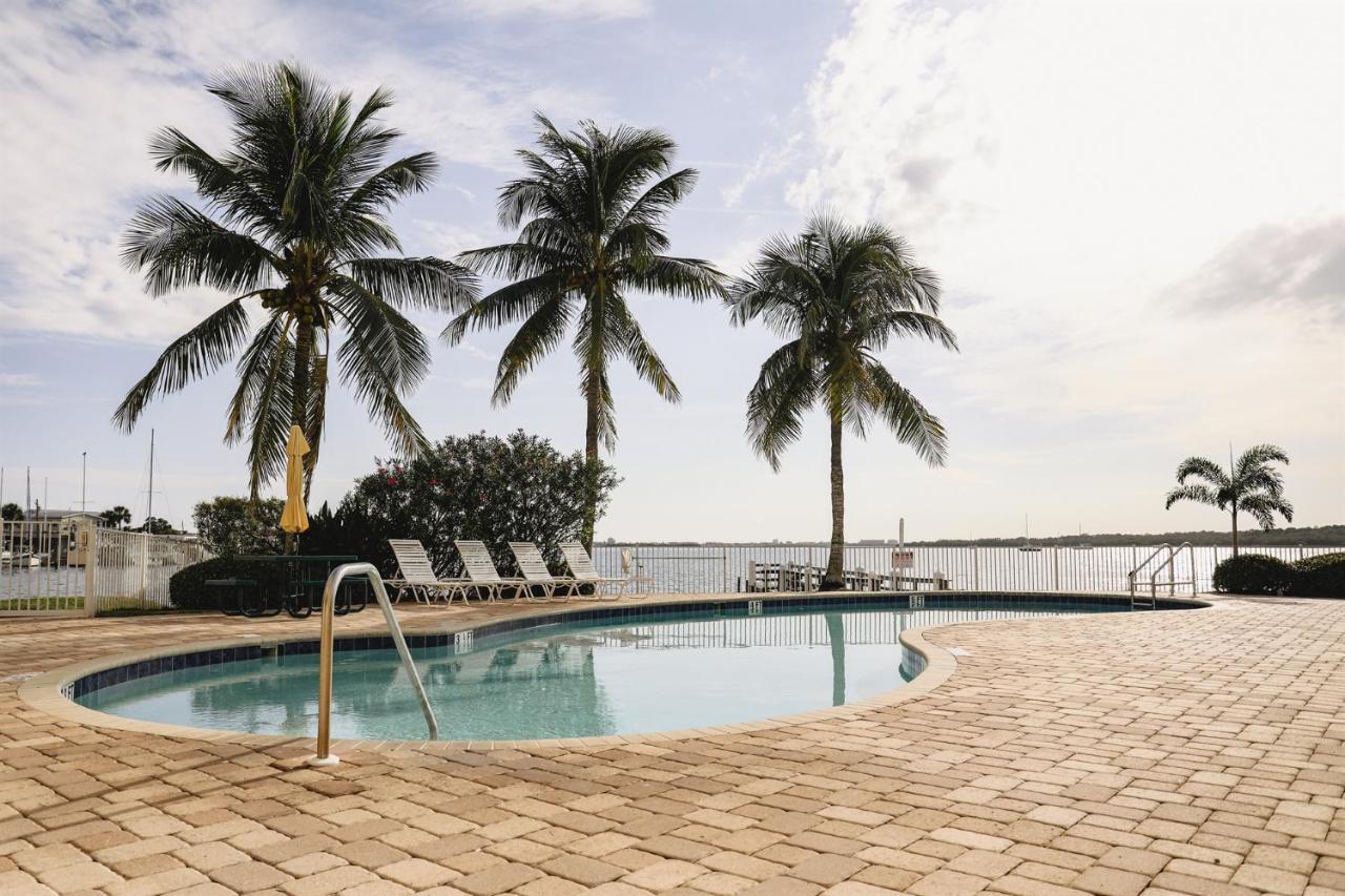 Dolphin Bay In Boca Ciega Resort - 2Br, Pool, Bay View St. Petersburg Exterior photo