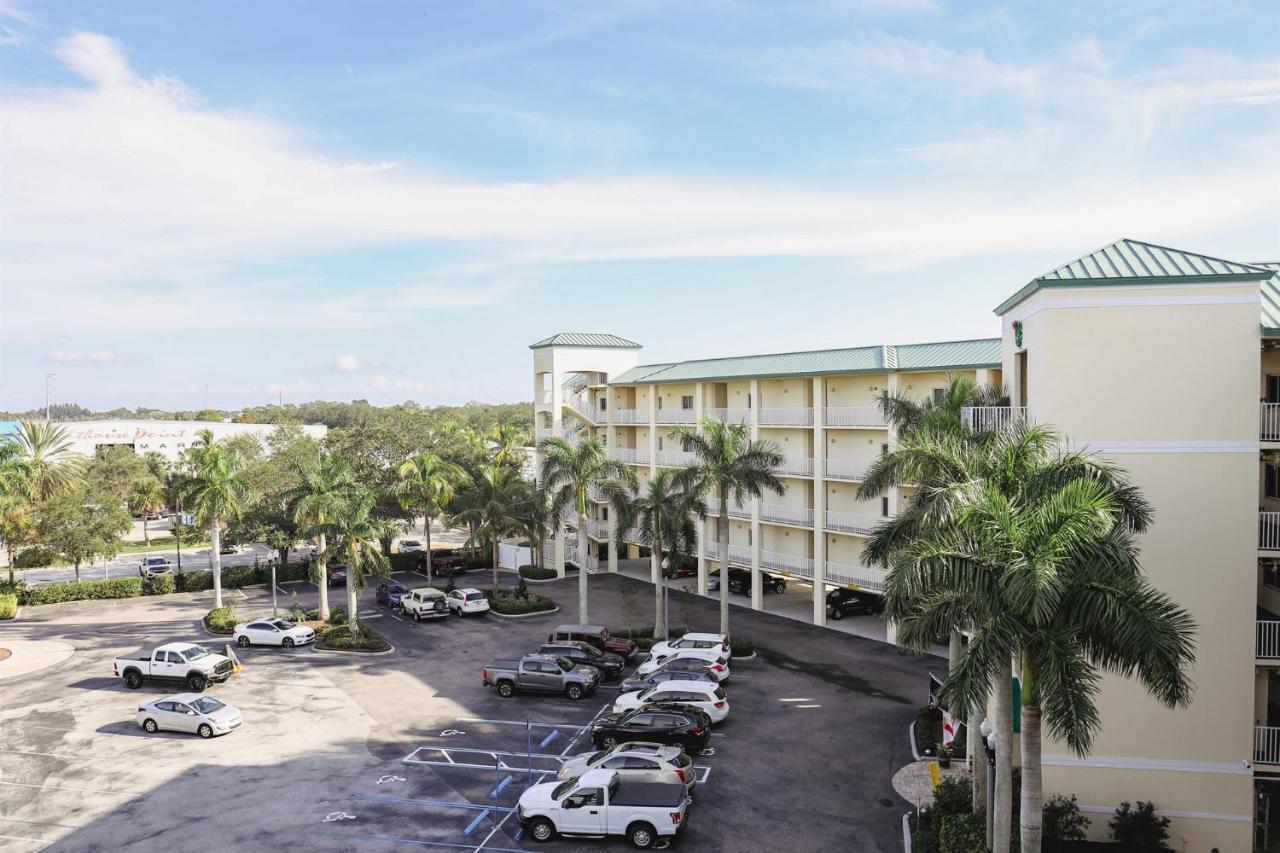Dolphin Bay In Boca Ciega Resort - 2Br, Pool, Bay View St. Petersburg Exterior photo